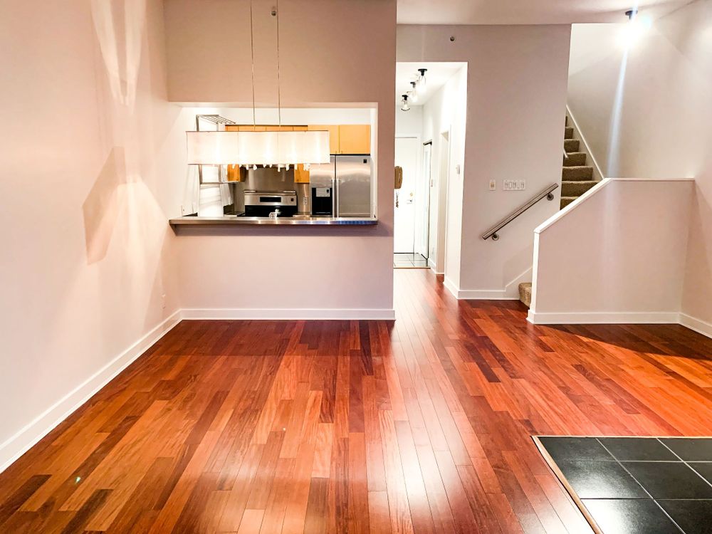 Yaletown Unfurnished Townhouse in Crestmark II, Vancouver Rent It