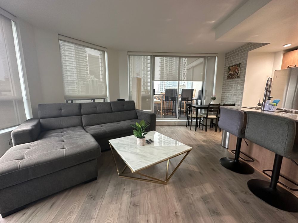 Downtown Vancouver Furnished Sub Penthouse in 1212 Howe, Vancouver ...