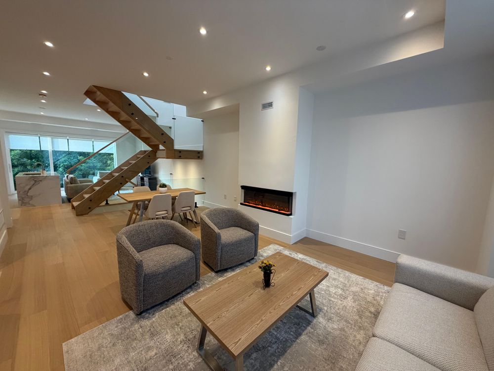 https://d2d56882uwwjpl.cloudfront.net/listing-photos/2026/7/29/large_1_4ba00b7eb4.jpeg