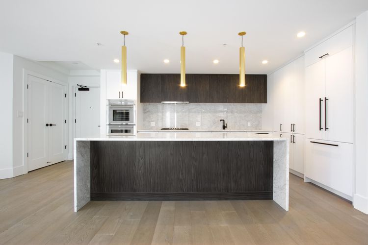 https://d2d56882uwwjpl.cloudfront.net/listing-photos/2026/8/1/medium_Fantom_2_Unit_Photos_Vision_East_3_03e2ba3918.jpg