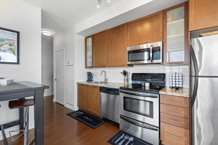 https://d2d56882uwwjpl.cloudfront.net/medium_04_Kitchen_9e9009fc4f.jpg