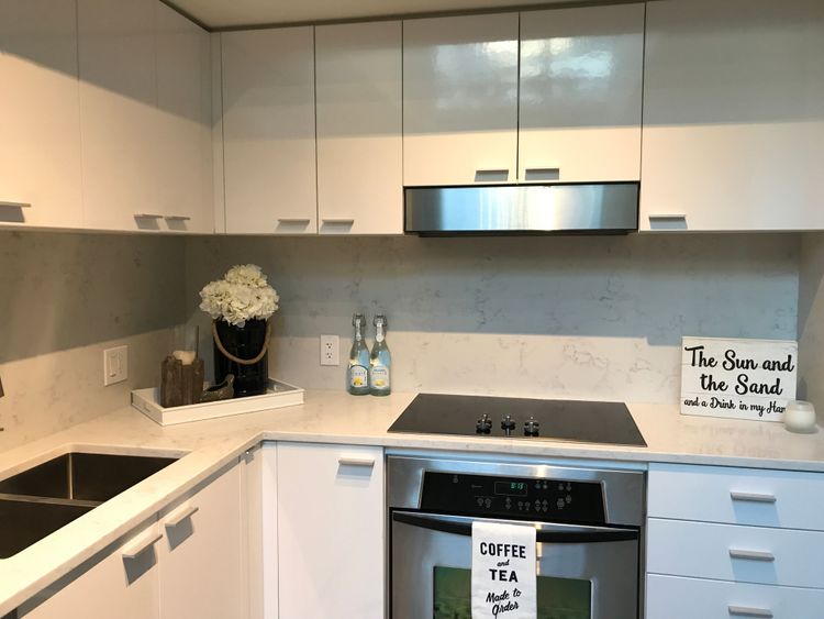 https://d2d56882uwwjpl.cloudfront.net/medium_Kitchen_Close_up_1e66e65692.JPG