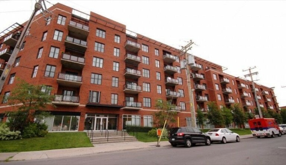 Sensational Furnished Condo in Le Portail Du Canal, Montreal Rent It