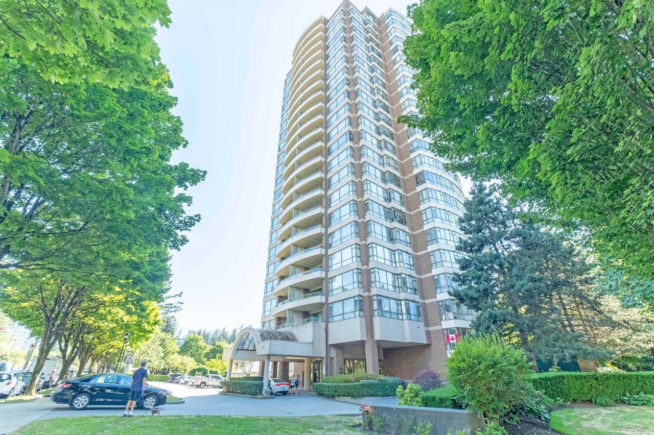 https://d2d56882uwwjpl.cloudfront.net/the_metropolitan_ext_metrotown_801ae5c774.jpg