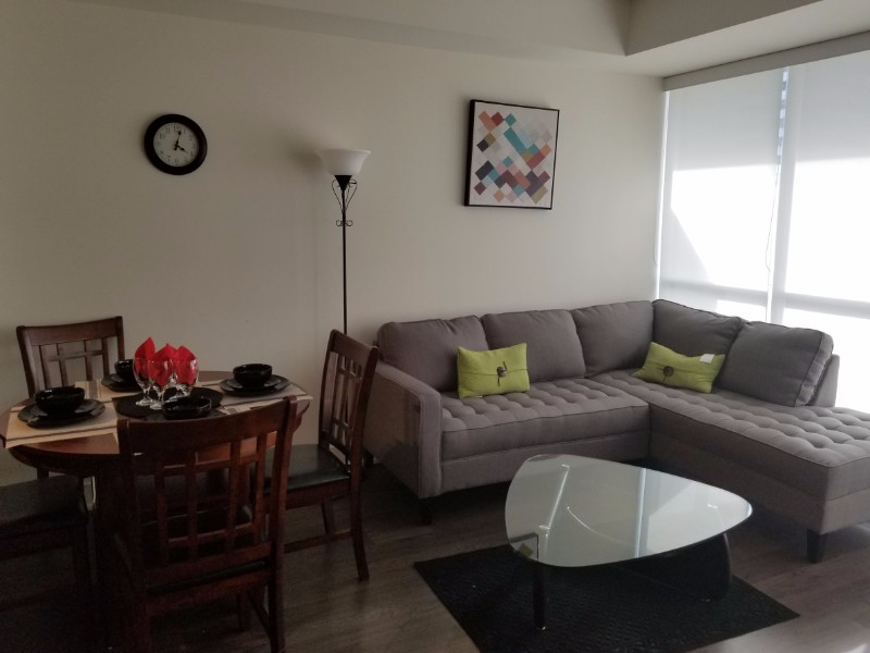YongeEglinton Furnished Condo in Minto 30 Roehampton, Toronto Rent