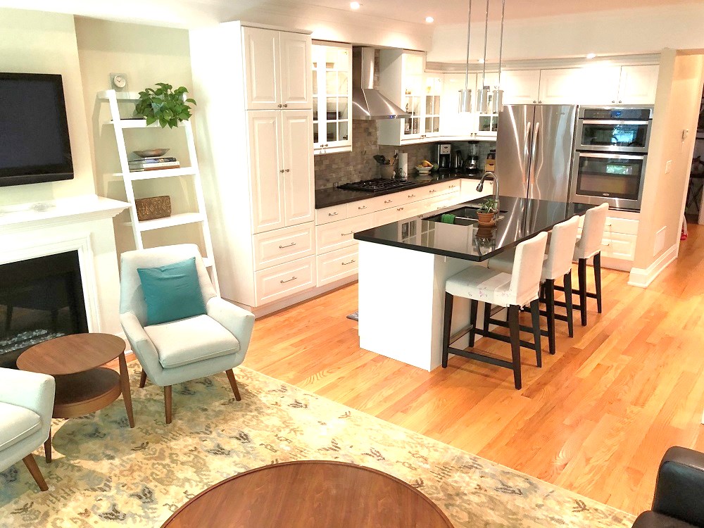 Stunning YongeEglinton Furnished House, Toronto Rent It Furnished Rental