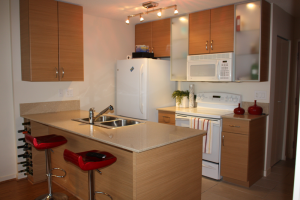 https://d2d56882uwwjpl.cloudfront.net/vancouver/2012/09/977-Mainland-Vancouver-BC-kitchen-300x200.png