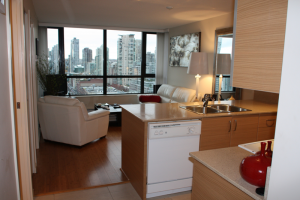 https://d2d56882uwwjpl.cloudfront.net/vancouver/2012/09/977-Mainland-Vancouver-BC-kitchenlivingroom2-300x200.png