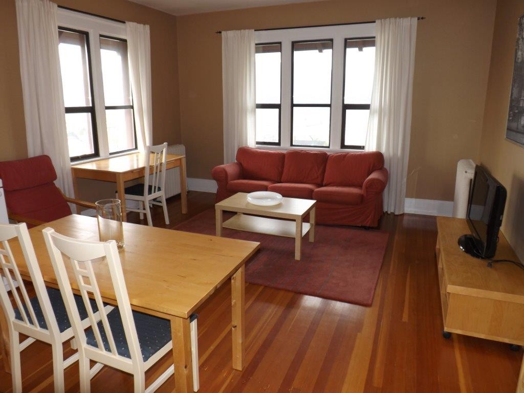 Amazing Furnished Condo, Burnaby Rent It Furnished Rental