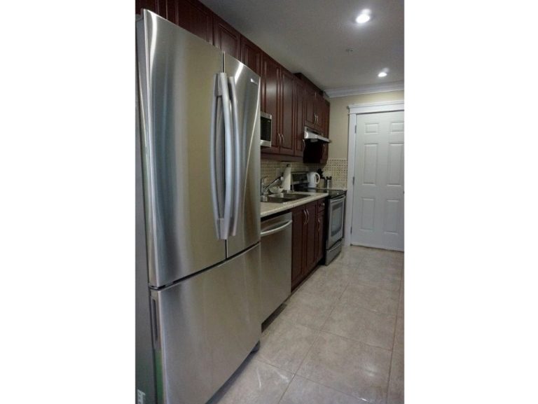 Exceptional RenfrewCollingwood Furnished Condo, Vancouver Rent It