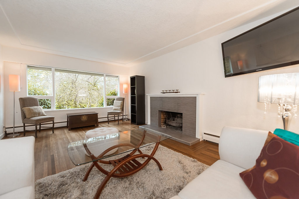 Exceptional Furnished House, North Vancouver Rent It Furnished Rental