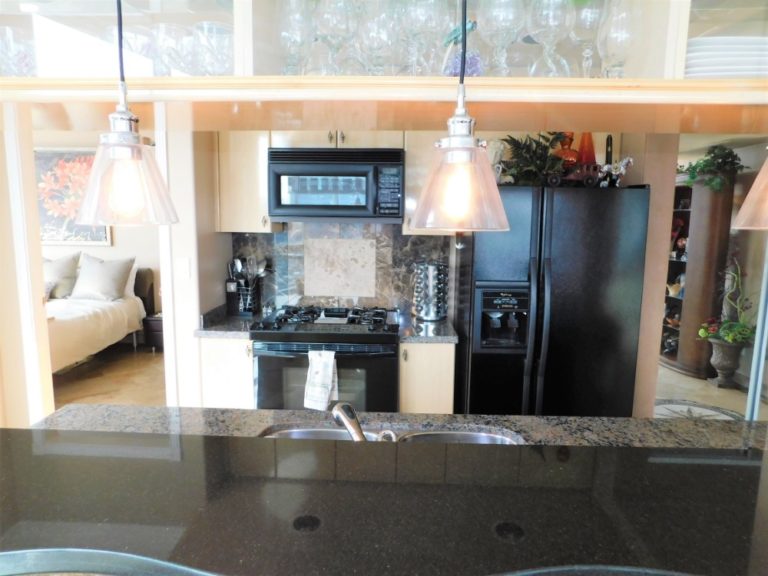 Coal Harbour Furnished Condo in The Vantage, Vancouver Rent It