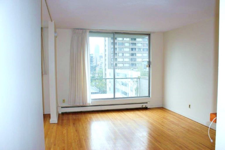 West End Unfurnished Condo in Baltic Apartments, Vancouver Rent It Furnished Rental
