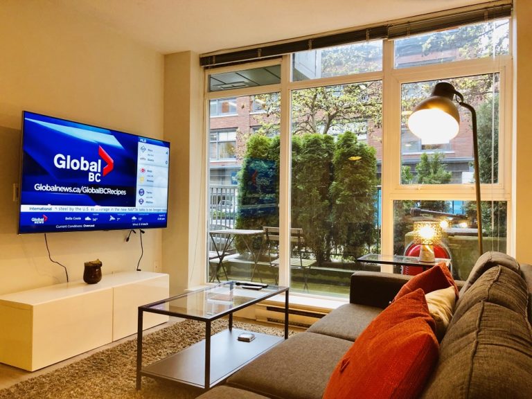 Exceptional Yaletown Furnished Townhouse in H H, Vancouver Rent It