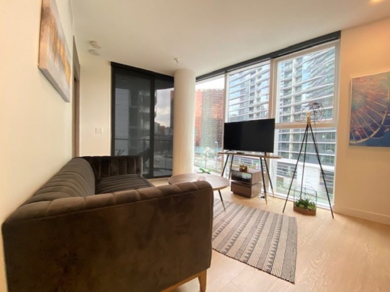 Wonderful Yaletown Furnished Condo in The Arc, Vancouver Rent It