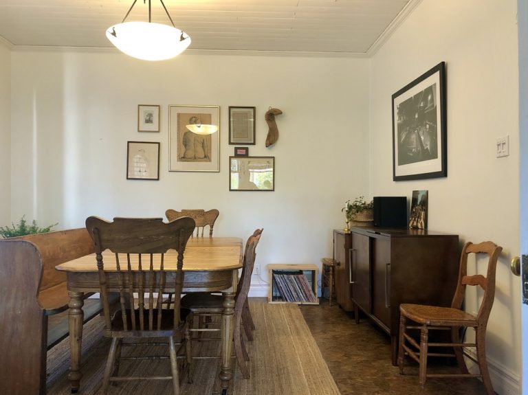 Lovely Renfrew Collingwood Furnished House, Vancouver Rent It