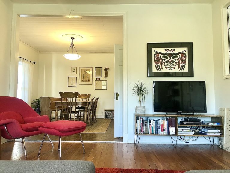 Lovely Renfrew Collingwood Furnished House, Vancouver Rent It