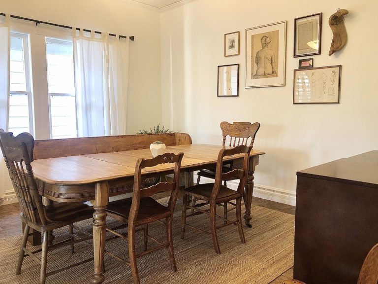 Lovely Renfrew Collingwood Furnished House, Vancouver Rent It