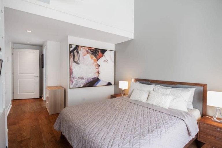 Impressive West End Furnished Townhouse, Vancouver Rent It Furnished