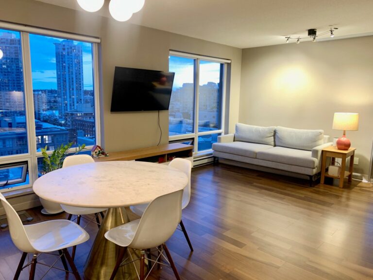 Striking Yaletown Furnished Condo in Domus, Vancouver Rent It