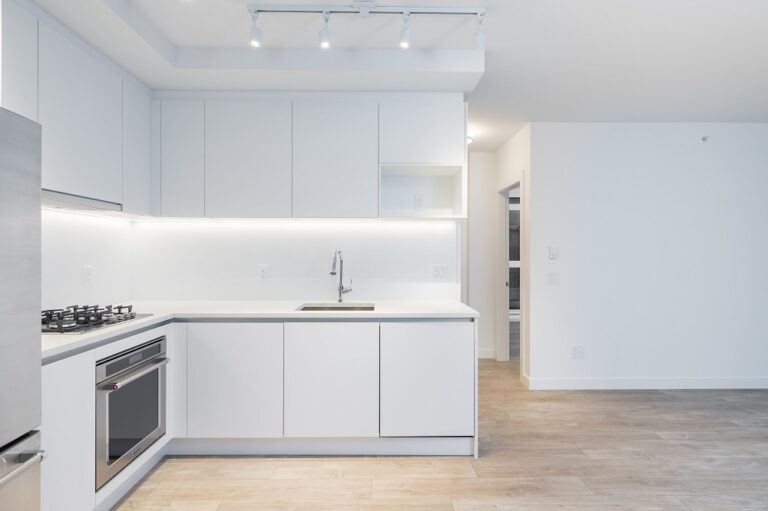 Burquitlam Unfurnished Condo in Lougheed Heights, Coquitlam Rent It